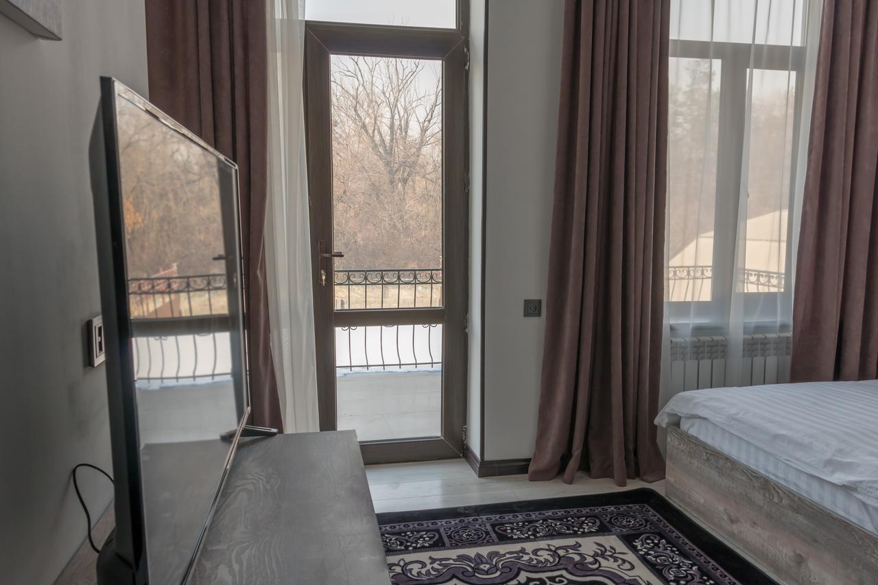 Home Guest Residence Bishkek Exterior photo