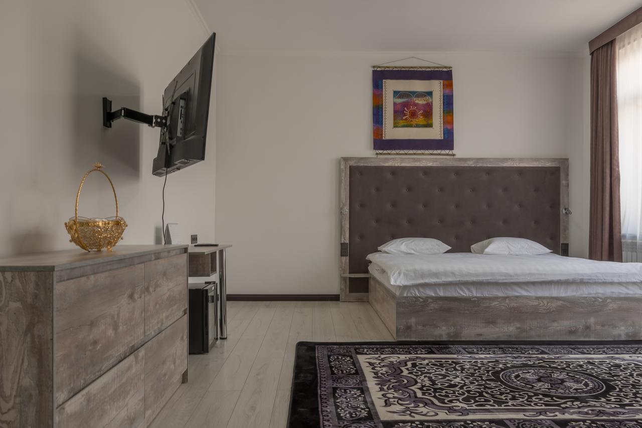 Home Guest Residence Bishkek Room photo